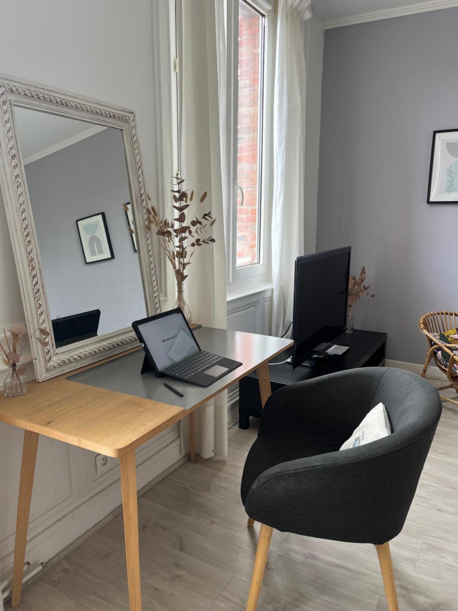 Le Flaubert, Appartement Et Parking En Centre Ville ルーアン エクステリア 写真